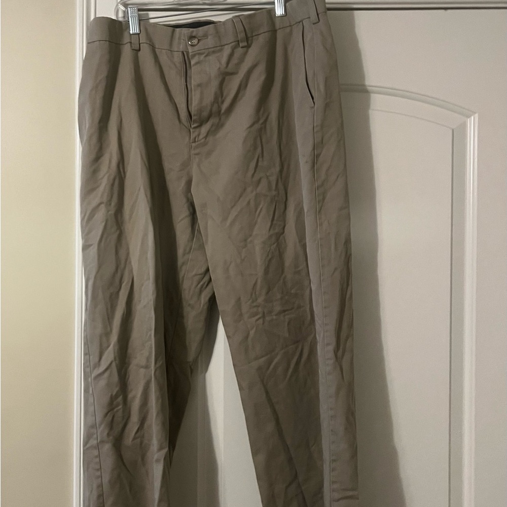 Croft & Barrow Men's Khaki Chinos